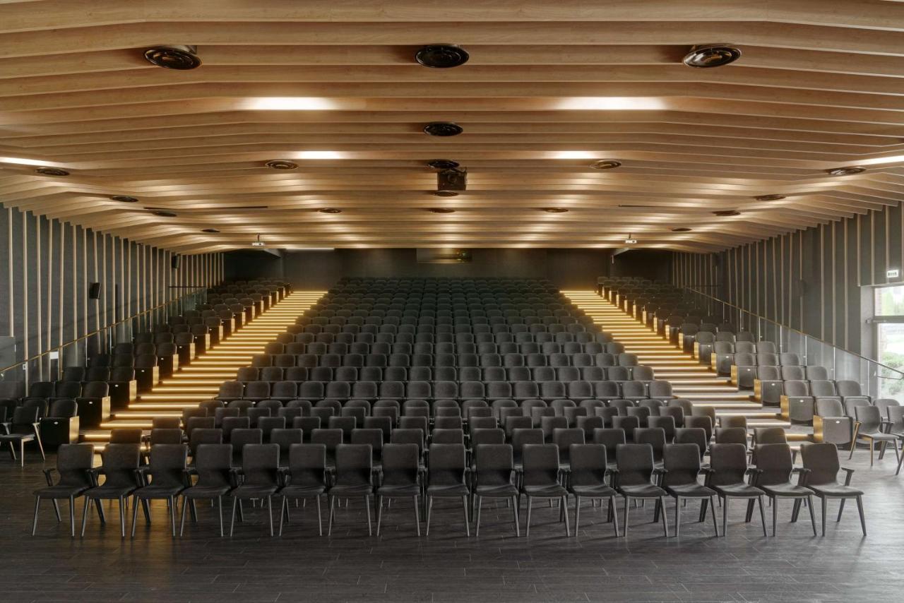 Radisson Blu Resort & Conference Center, Ostroda Mazury المظهر الخارجي الصورة Auditorium